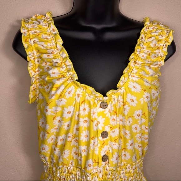 MEDIUM YELLOW FLORAL DRESS JUNIORS STRETCH VIBRANT COLORFUL VNECK OFF SHOULDER - Picture 2 of 13